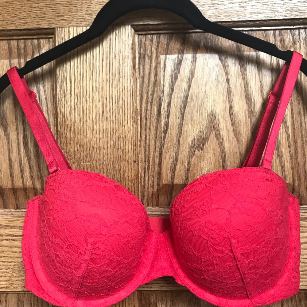 Victoria’s Secret Padded Push-up Bra 34C/34D